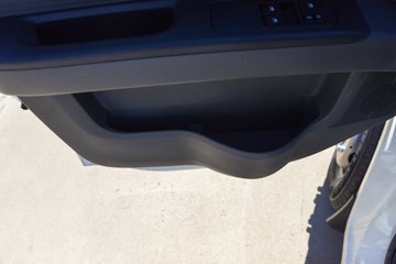 ������Խ ����EV �콢�� Һɲ 3.795�׵��Ŵ��綯����΢�� ����ʱ��70.59kWhͼƬ