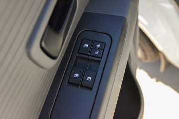 ������Խ ����EV �콢�� Һɲ 3.795�׵��Ŵ��綯����΢�� ����ʱ��70.59kWhͼƬ