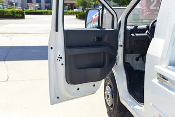 ������Խ ����EV �콢�� Һɲ 3.795�׵��Ŵ��綯����΢�� ����ʱ��70.59kWhͼƬ