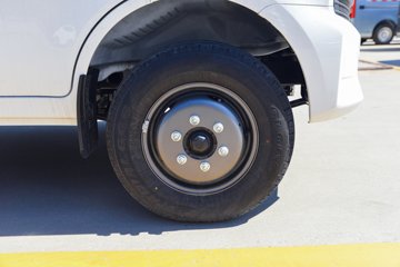 ������Խ ����EV �콢�� Һɲ 3.795�׵��Ŵ��綯����΢�� ����ʱ��70.59kWhͼƬ