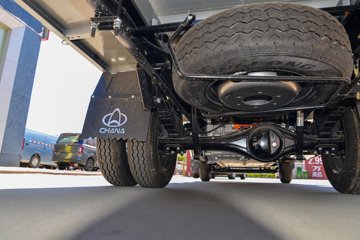 ������Խ ����EV �콢�� Һɲ 3.795�׵��Ŵ��綯����΢�� ����ʱ��70.59kWhͼƬ