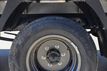 ������Խ ����EV �콢�� Һɲ 3.795�׵��Ŵ��綯����΢�� ����ʱ��70.59kWhͼƬ