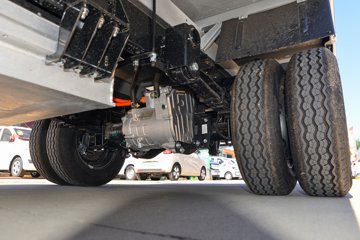 ������Խ ����EV �콢�� Һɲ 3.795�׵��Ŵ��綯����΢�� ����ʱ��70.59kWhͼƬ