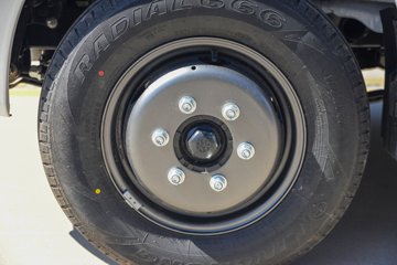 ������Խ ����EV �콢�� Һɲ 3.795�׵��Ŵ��綯����΢�� ����ʱ��70.59kWhͼƬ