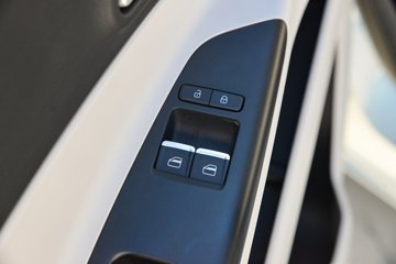������Խ��V5EV 2025�� ������ 2�� ���綯��ջ��� ����ʱ��41.86kWhͼƬ