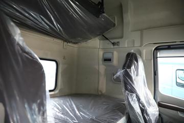 ������������HK 14.5L LNG 580���� 6X4 ����12�� AMT�Զ��� 440���� ǣ����ͼƬ