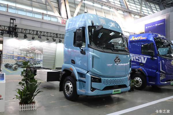 翼威5 电动载货车