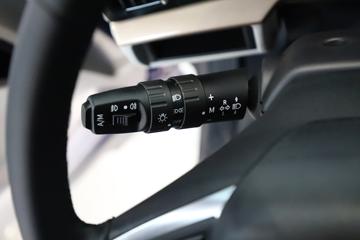 ������������H5V ������ 7L���� 380���� 4X2 ��ʿ��9�� AMT�Զ��� 9.7����ʽ�ػ���ͼƬ
