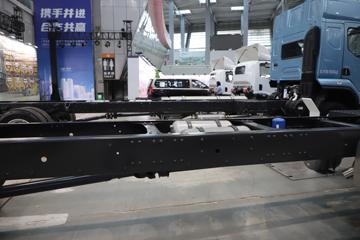 ������������H5V ������ 7L���� 380���� 4X2 ��ʿ��9�� AMT�Զ��� 9.7����ʽ�ػ���ͼƬ