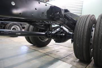 ������������H5V ������ 7L���� 380���� 4X2 ��ʿ��9�� AMT�Զ��� 9.7����ʽ�ػ���ͼƬ