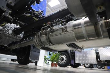 ������������H5V ������ 7L���� 380���� 4X2 ��ʿ��9�� AMT�Զ��� 9.7����ʽ�ػ���ͼƬ