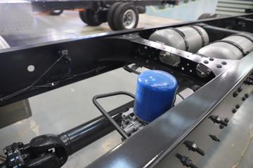 ������������H5V ������ 7L���� 380���� 4X2 ��ʿ��9�� AMT�Զ��� 9.7����ʽ�ػ���ͼƬ