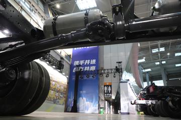 ������������H5 7.7L LNG 320���� 4X2 ��ʿ��8�� 9.7����ʽ�ػ���ͼƬ