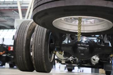 ������������H5 7.7L LNG 320���� 4X2 ��ʿ��8�� 9.7����ʽ�ػ���ͼƬ