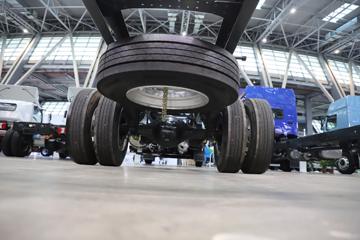 ������������H5 7.7L LNG 320���� 4X2 ��ʿ��8�� 9.7����ʽ�ػ���ͼƬ