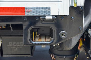 ���縣�� ��С��M5Q 1.6L 120���� ���� 3.8�׵�������΢��ͼƬ