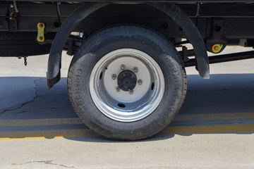 ���縣�� ��С��M5Q 1.6L 120���� ���� 3.8�׵�������΢��ͼƬ