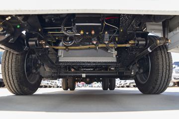 ���縣�� ��С��M5Q 1.6L 120���� ���� 3.8�׵�������΢��ͼƬ