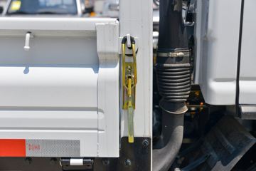 ���縣�� ��С��M5Q 1.6L 120���� ���� 3.8�׵�������΢��ͼƬ
