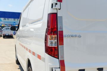 �������� ��һ���������EM80 2025�� ������ 2�� �Կ��� ���綯��ջ��� ����ʱ��41.86kWhͼƬ