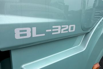 ���J6V Pro ��Ӣ�� 7.8L���� 320���� 4X2 һ�����8�� 9.6����ʽ�ػ���ͼƬ