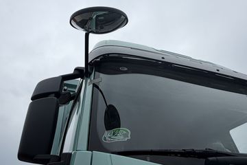 ���J6V Pro ��Ӣ�� 7.8L���� 320���� 4X2 һ�����8�� 9.6����ʽ�ػ���ͼƬ