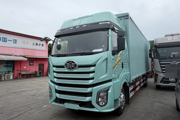 ���J6V Pro ��Ӣ�� 7.8L���� 320���� 4X2 һ�����8�� 9.6����ʽ�ػ���ͼƬ