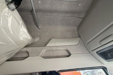 ���J6V Pro ��Ӣ�� 7.8L���� 320���� 4X2 һ�����8�� 9.6����ʽ�ػ���ͼƬ