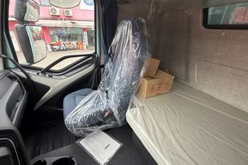 ���J6V Pro ��Ӣ�� 7.8L���� 320���� 4X2 һ�����8�� 9.6����ʽ�ػ���ͼƬ