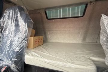 ���J6V Pro ��Ӣ�� 7.8L���� 320���� 4X2 һ�����8�� 9.6����ʽ�ػ���ͼƬ