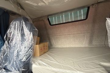 ���J6V Pro ��Ӣ�� 7.8L���� 320���� 4X2 һ�����8�� 9.6����ʽ�ػ���ͼƬ