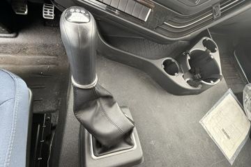���J6V Pro ��Ӣ�� 7.8L���� 320���� 4X2 һ�����8�� 9.6����ʽ�ػ���ͼƬ