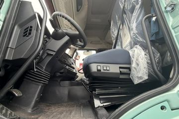���J6V Pro ��Ӣ�� 7.8L���� 320���� 4X2 һ�����8�� 9.6����ʽ�ػ���ͼƬ
