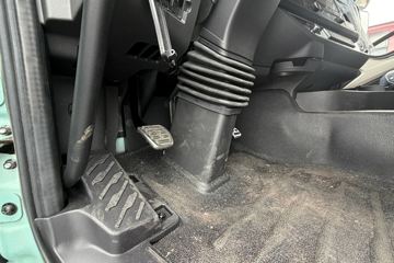 ���J6V Pro ��Ӣ�� 7.8L���� 320���� 4X2 һ�����8�� 9.6����ʽ�ػ���ͼƬ