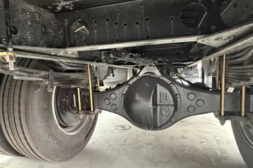 ���J6V Pro ��Ӣ�� 7.8L���� 320���� 4X2 һ�����8�� 9.6����ʽ�ػ���ͼƬ