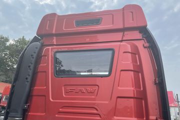 һ����� J6L ����� 260���� 4X2 9.7����������ʽ�ػ���ͼƬ