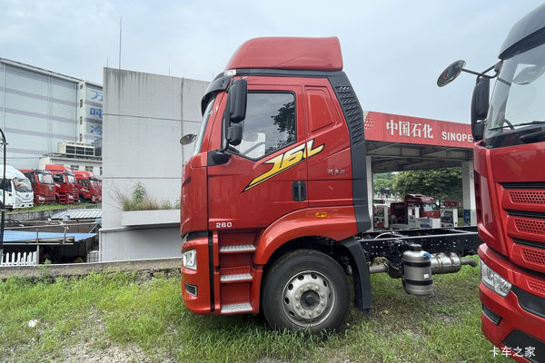 上海解放J6L载货车系列，打折优惠，降4.19万，赶快抢购！