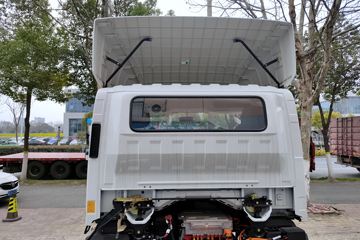 Ծ������T1 ��װ�� 4.17�׵��Ŵ��綯��ʽ�Ῠ ����ʱ��140.41kWhͼƬ