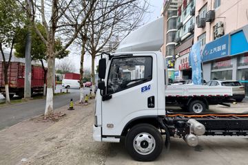 Ծ������T1 ��װ�� 4.17�׵��Ŵ��綯��ʽ�Ῠ ����ʱ��140.41kWhͼƬ