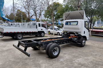 Ծ������T1 ��װ�� 4.17�׵��Ŵ��綯��ʽ�Ῠ ����ʱ��140.41kWhͼƬ