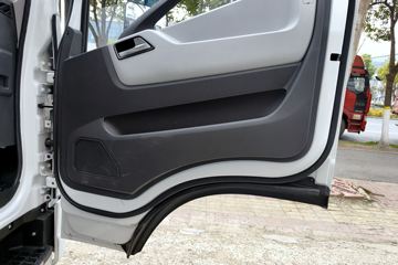 Ծ������T1 ��װ�� 4.17�׵��Ŵ��綯��ʽ�Ῠ ����ʱ��140.41kWhͼƬ