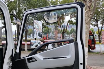 Ծ������T1 ��װ�� 4.17�׵��Ŵ��綯��ʽ�Ῠ ����ʱ��140.41kWhͼƬ