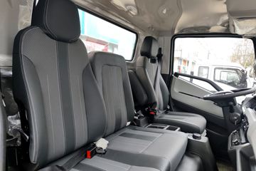 Ծ������T1 ��װ�� 4.17�׵��Ŵ��綯��ʽ�Ῠ ����ʱ��140.41kWhͼƬ