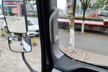 Ծ������T1 ��װ�� 4.17�׵��Ŵ��綯��ʽ�Ῠ ����ʱ��140.41kWhͼƬ