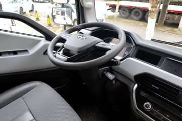 Ծ������T1 ��װ�� 4.17�׵��Ŵ��綯��ʽ�Ῠ ����ʱ��140.41kWhͼƬ