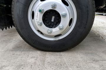 Ծ������T1 ��װ�� 4.17�׵��Ŵ��綯��ʽ�Ῠ ����ʱ��140.41kWhͼƬ
