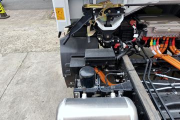 Ծ������T1 ��װ�� 4.17�׵��Ŵ��綯��ʽ�Ῠ ����ʱ��140.41kWhͼƬ