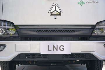 ����HOWO����H3 3L LNG 140���� ��ʿ��8�� 4.15�׵��������ῨͼƬ