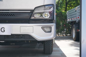 ����HOWO����H3 3L LNG 140���� ��ʿ��8�� 4.15�׵��������ῨͼƬ