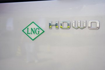����HOWO����H3 3L LNG 140���� ��ʿ��8�� 4.15�׵��������ῨͼƬ